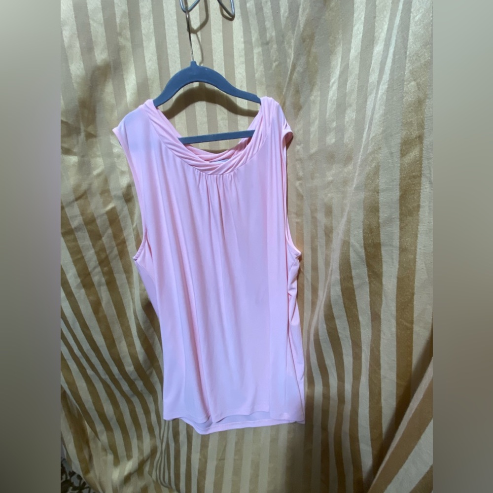 TAHARI LARGE